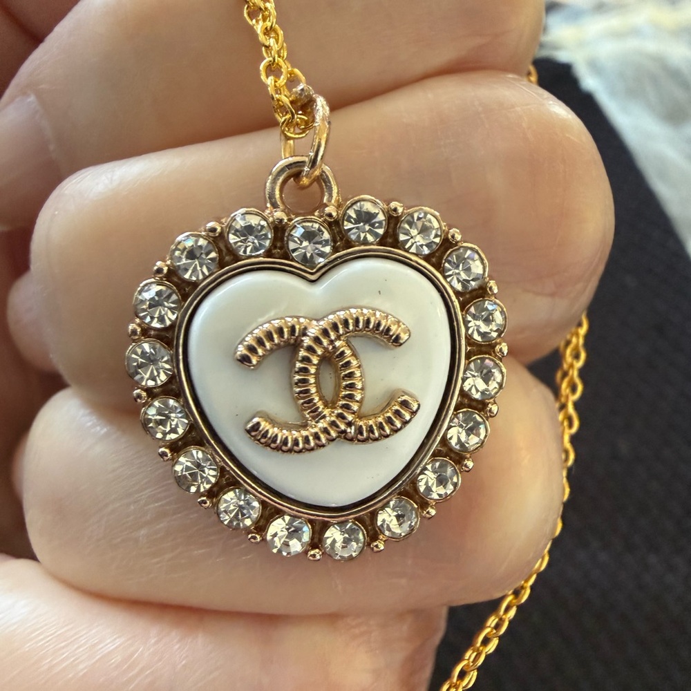 Upcycled Pendant Zipper Pull Heart Necklace Gold & White - Picture 2 of 6